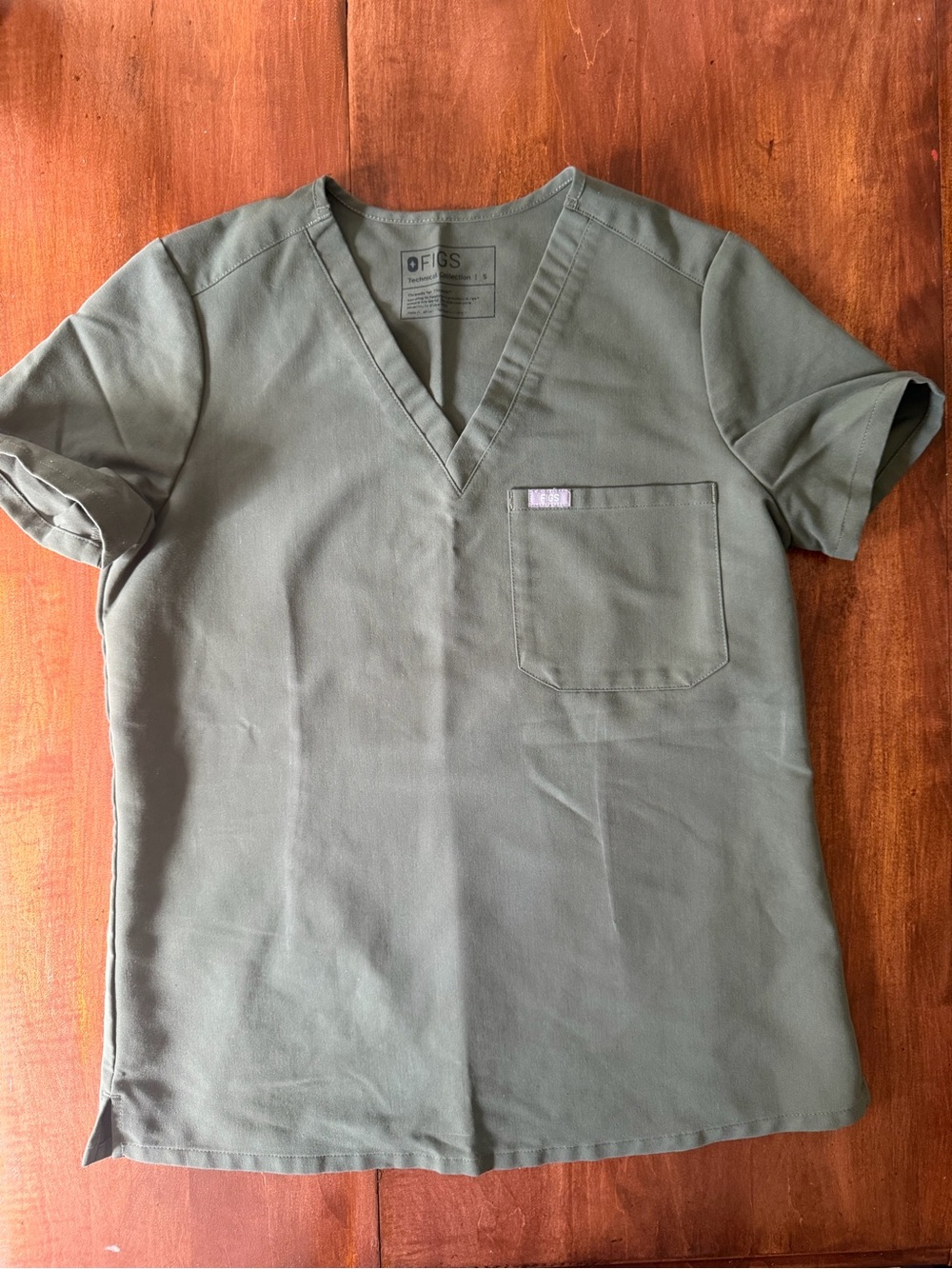 Figs Women’s V-Neck Scrub Top in Olive Green